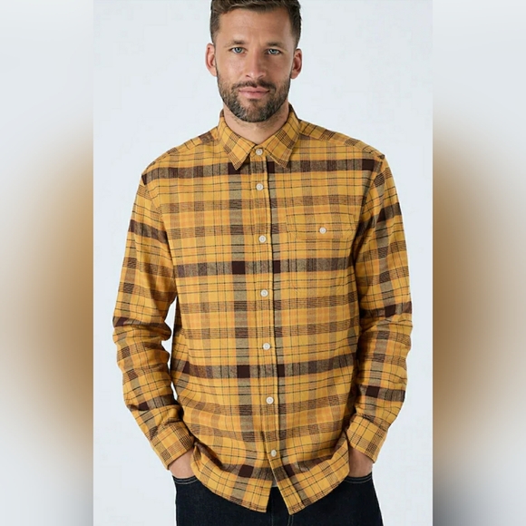 PLAID FALL/WINTER THE NORMAL BRAND CLASSIC GINGHAM BUTTON UP GOLD FLANNEL/ OVERS - Picture 1 of 15